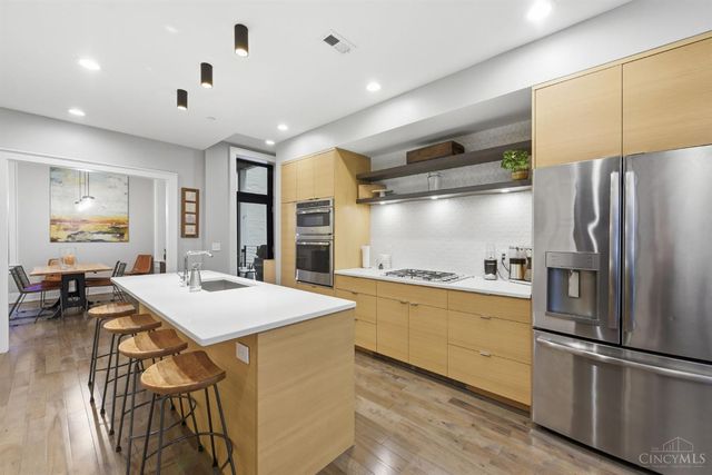 131 W Fifteenth Street, Cincinnati, OH 45202