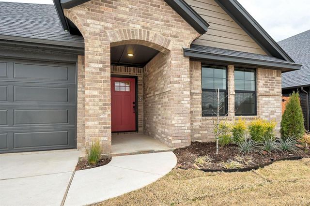 1024 Harmony Drive, Edmond, OK 73034