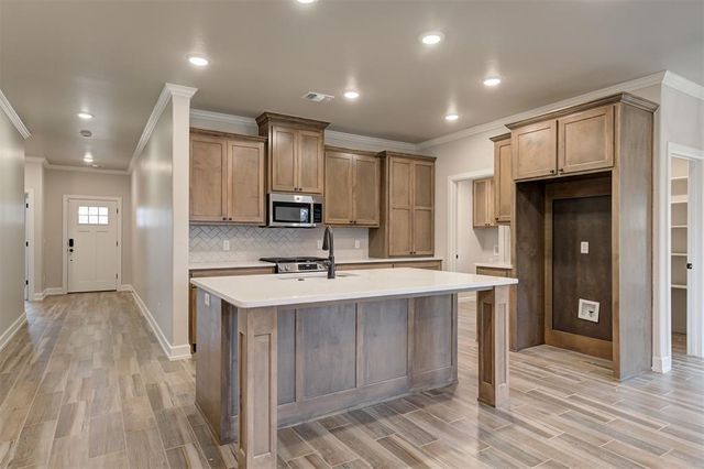 1024 Harmony Drive, Edmond, OK 73034