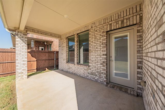 8164 Trudy Lane, Fort Worth, TX 76120