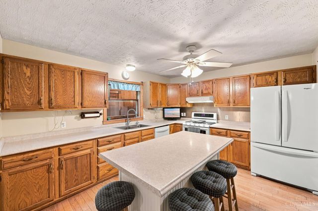 6583 Schweitzerhoff Road, Colerain Twp, OH 45247