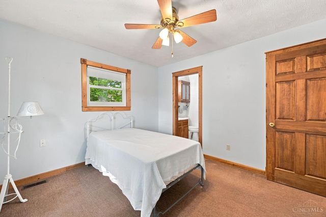 6583 Schweitzerhoff Road, Colerain Twp, OH 45247