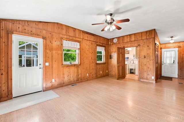 6583 Schweitzerhoff Road, Colerain Twp, OH 45247