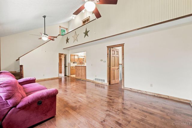 6583 Schweitzerhoff Road, Colerain Twp, OH 45247