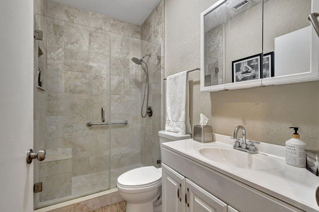 6682 Via Regina, Boca Raton, FL 33433