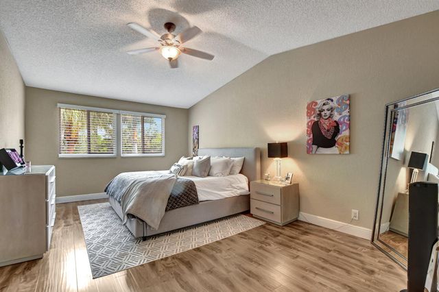 6682 Via Regina, Boca Raton, FL 33433