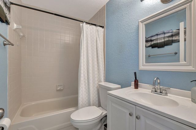 6682 Via Regina, Boca Raton, FL 33433