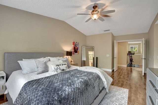 6682 Via Regina, Boca Raton, FL 33433