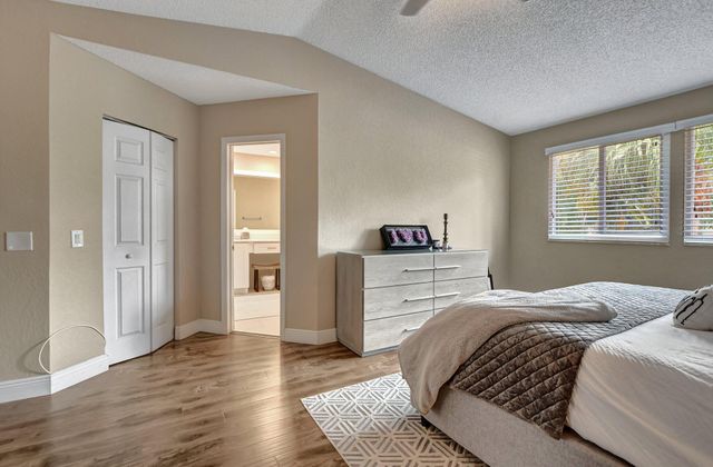 6682 Via Regina, Boca Raton, FL 33433