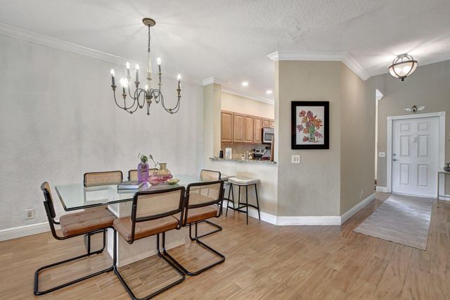 6682 Via Regina, Boca Raton, FL 33433