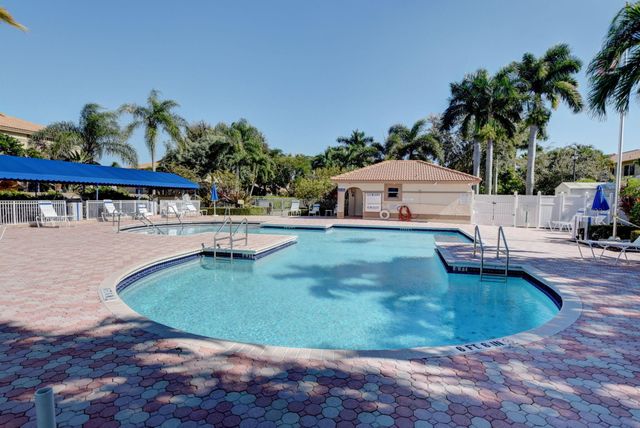 6682 Via Regina, Boca Raton, FL 33433