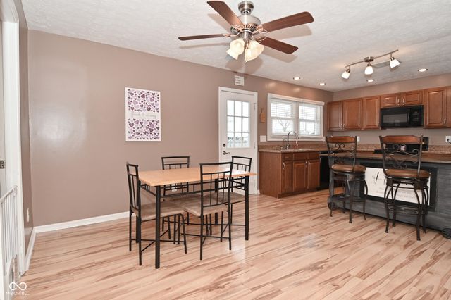 6454 Maple Manor, Brownsburg, IN 46112