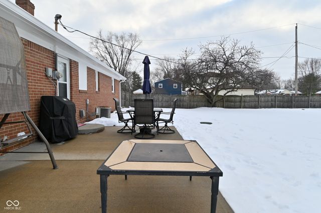 6454 Maple Manor, Brownsburg, IN 46112