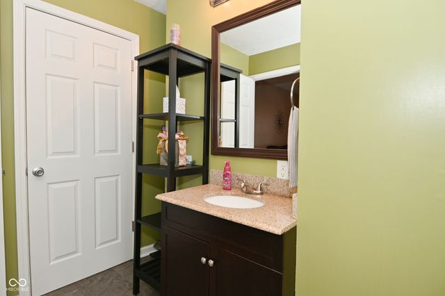 6454 Maple Manor, Brownsburg, IN 46112