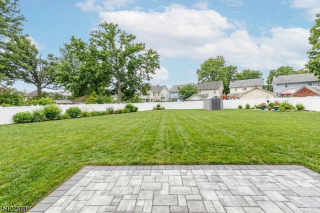 332 Pershing Ave, Roselle Park Boro, NJ 07204