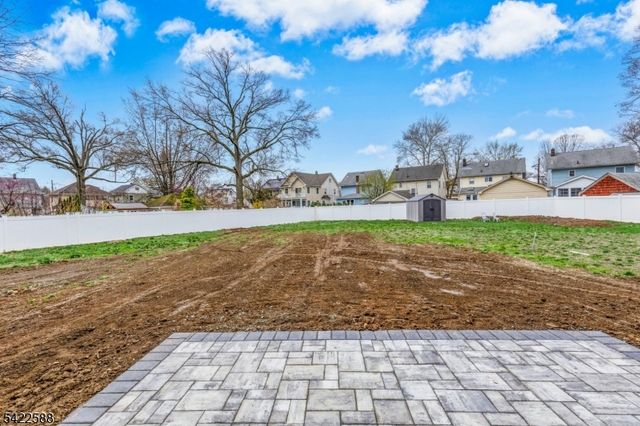 332 Pershing Ave, Roselle Park Boro, NJ 07204