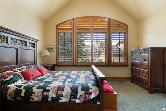3168 E BAVARIAN CT, Sandy, UT 84093