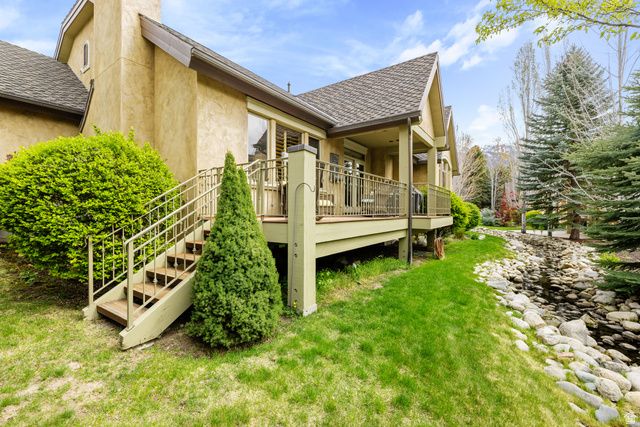 3168 E BAVARIAN CT, Sandy, UT 84093
