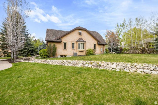 3168 E BAVARIAN CT, Sandy, UT 84093