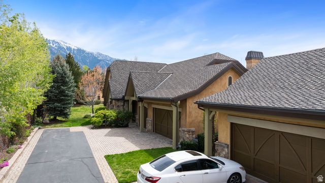 3168 E BAVARIAN CT, Sandy, UT 84093