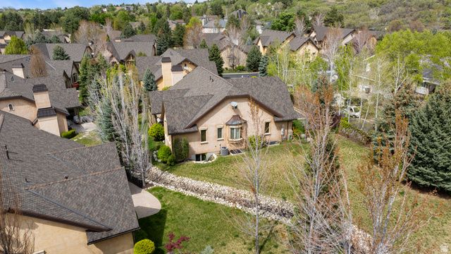 3168 E BAVARIAN CT, Sandy, UT 84093
