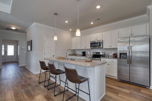 3201 Mountaineer Ln, Conway, SC 29526