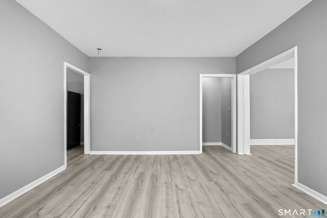 12 Newman Street, Manchester, CT 06040