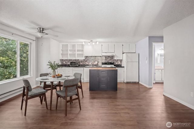 12321 Interlaaken Drive SW, Lakewood, WA 98498