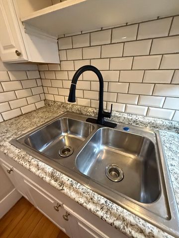 181 Concord 1, Ashland, MA 01721