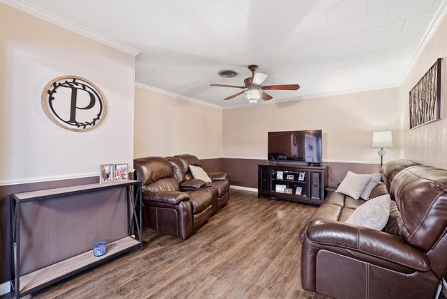 135 East 6th Street, Larose, LA 70373