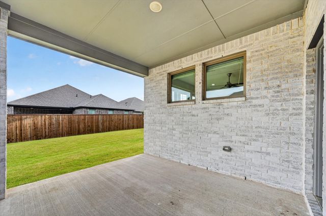 582 Silver Springs Lane, Lavon, TX 75166