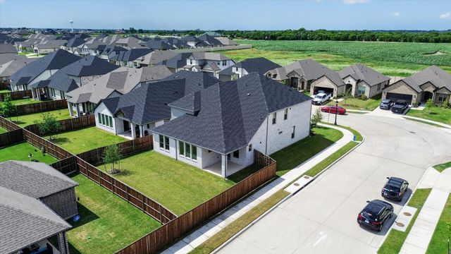 582 Silver Springs Lane, Lavon, TX 75166