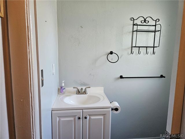 404 S Adams Street, Beverly Hills, FL 34465