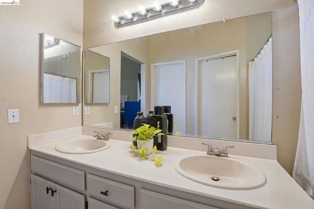 4921 Waterford Way, Antioch, CA 94531