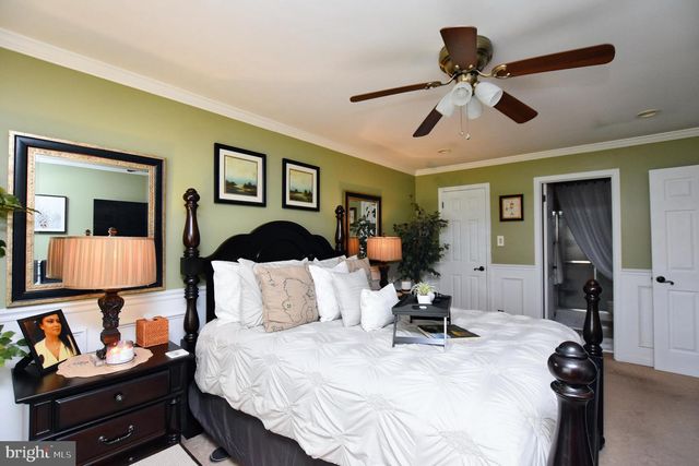 5304-B ADELAIDE DR, Mount Laurel, NJ 08054