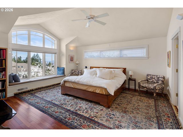 2634 SUNCREST Ave, Eugene, OR 97405