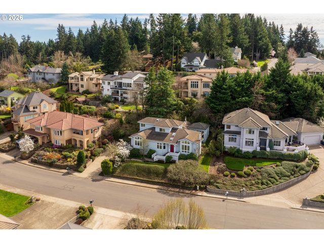 2634 SUNCREST Ave, Eugene, OR 97405