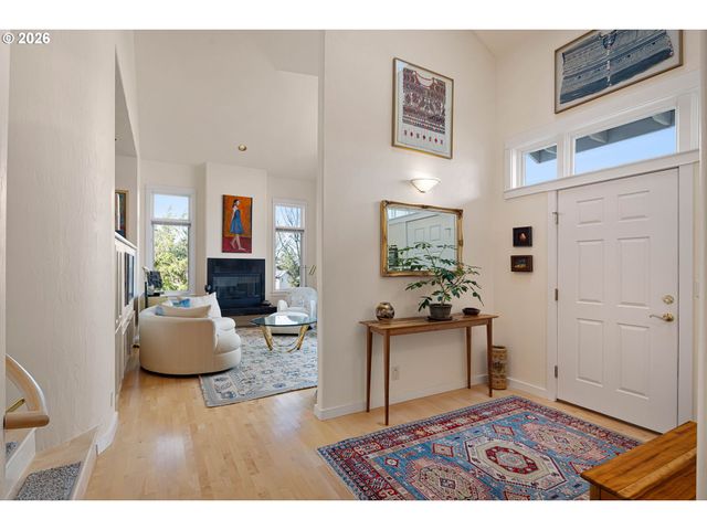 2634 SUNCREST Ave, Eugene, OR 97405