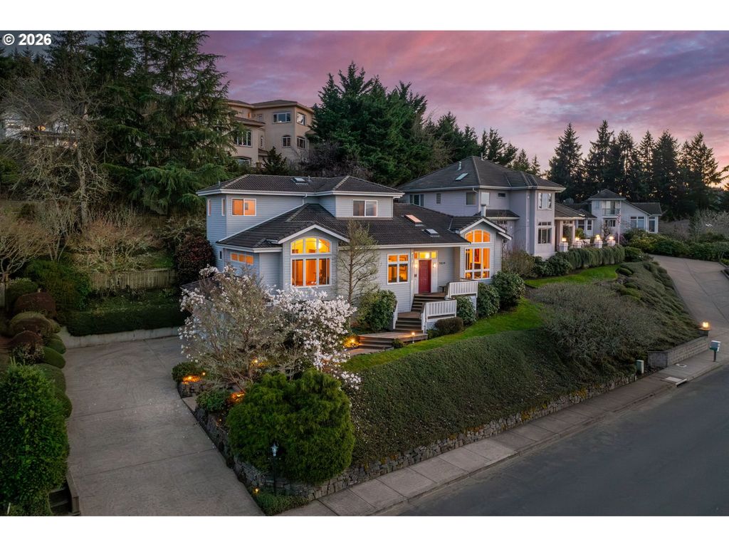 2634 SUNCREST Ave, Eugene, OR 97405