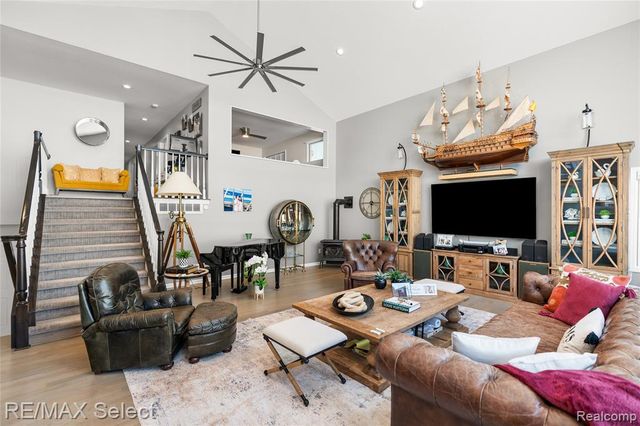 12363 Margaret Drive, Fenton, MI 48430