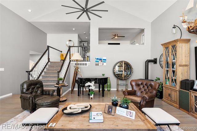 12363 Margaret Drive, Fenton, MI 48430