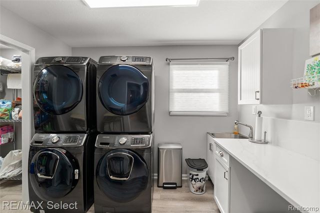 12363 Margaret Drive, Fenton, MI 48430