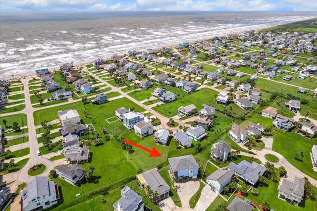 4015 Warchest Court, Galveston, TX 77554