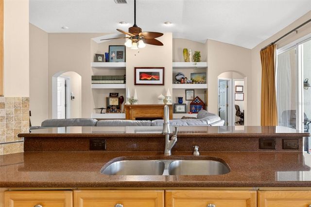 2735 CORDGRASS STREET, Oviedo, FL 32765