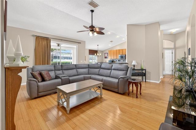 2735 CORDGRASS STREET, Oviedo, FL 32765