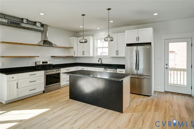 901 Commerce St, Petersburg, VA 23803