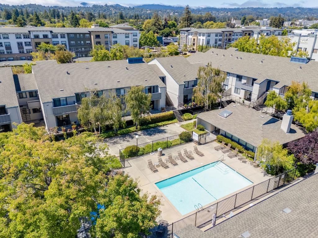 847 Woodside Way 218, San Mateo, CA 94401