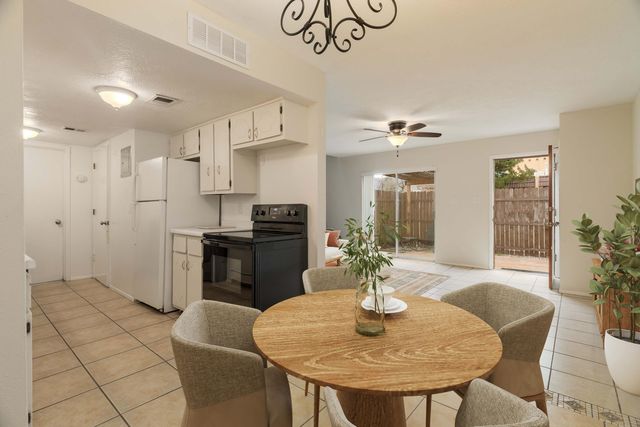 8452 Spain Road NE APT B, Albuquerque, NM 87111