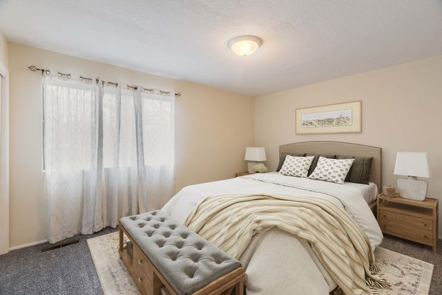 8452 Spain Road NE APT B, Albuquerque, NM 87111