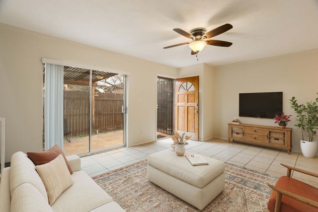 8452 Spain Road NE APT B, Albuquerque, NM 87111